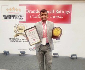 कोइराला 'अन्तर्राष्ट्रिय मान्यता संस्कृतिविद्'को उपाधिबाट सम्मानित 